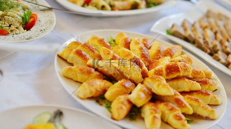 临期零食批发货源注意事项
